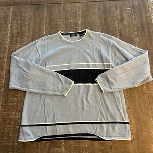 Men’s IZOD sweater, light and navy blue. Size L